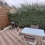 Maison Dans Propriete Avec Cour