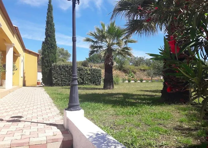 Maison Dans Propriete Avec Cour Дом отдыха *